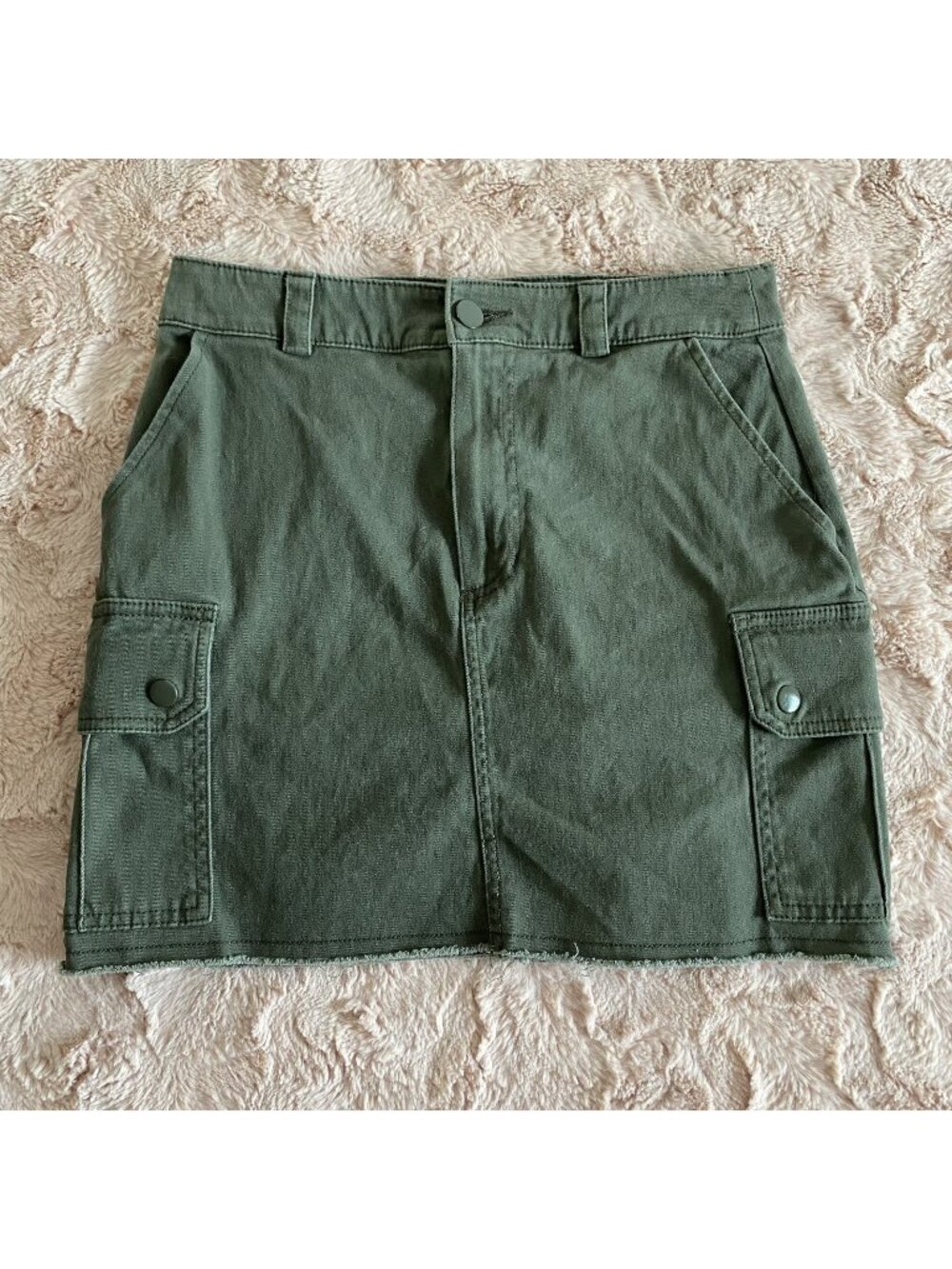 Forever 21 Womens Small Army Green Zip Up Cargo Pockets Mini Skirt